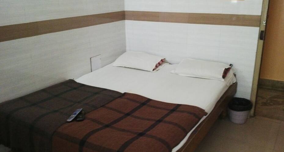 Hotel Mahadeshwara Boarding & Lodging, Mysore 1